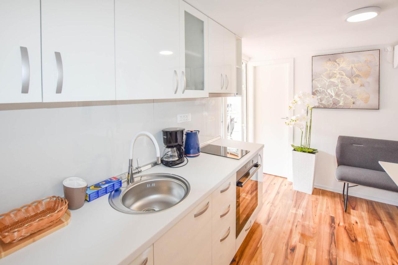 Mobile Home Dandelion Biograd Na Moru Exterior foto