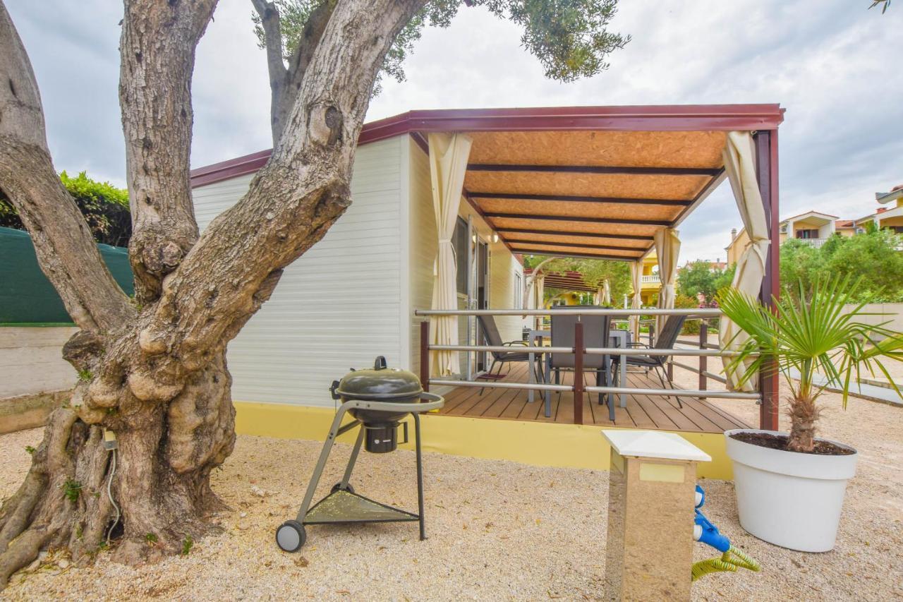 Mobile Home Dandelion Biograd Na Moru Exterior foto