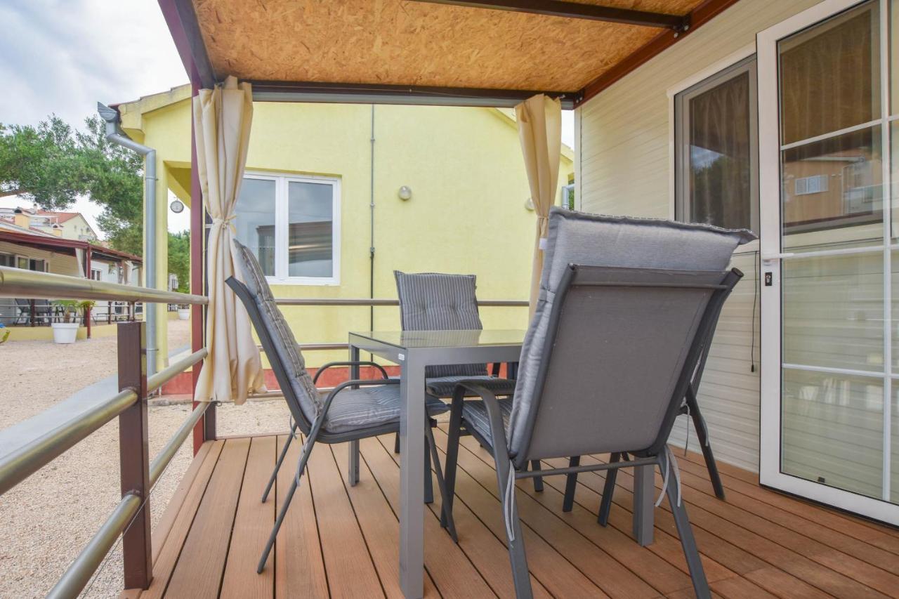 Mobile Home Dandelion Biograd Na Moru Exterior foto